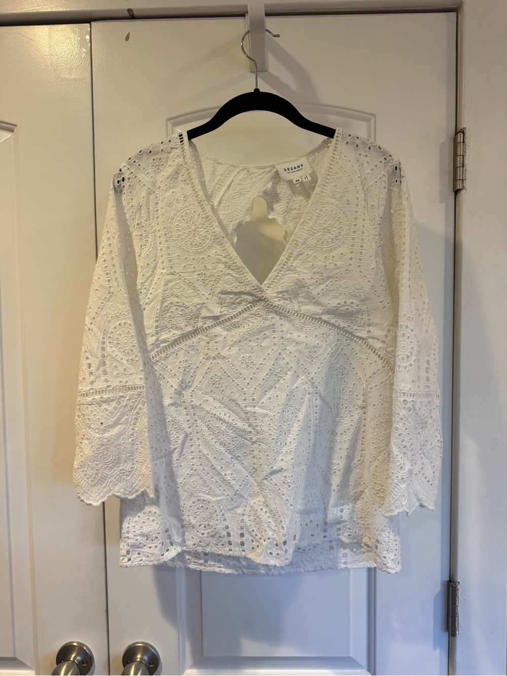 SEZANE ANDREA White v- neck Broderie Anglaise BLOUSE Top size 10 - Picture 5 of 10